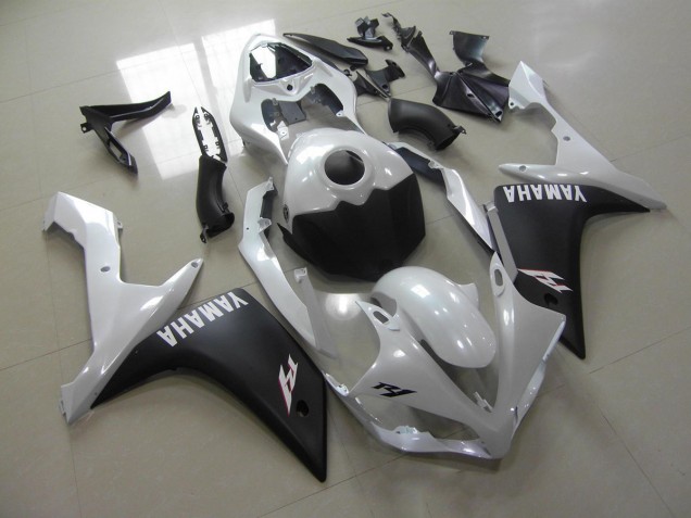 Carenado Yamaha R1 2007-2008 - Blanco Perla Negro Mate Carenado Yamaha R1 2007-2008 - Blanco Perla Negro Mate